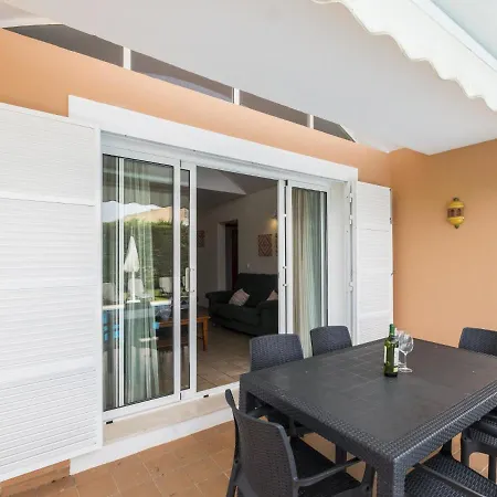 Villas Torre Soli 245ts 3 Dorm